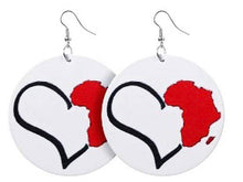 Load image into Gallery viewer, Round African Inspired Earring
