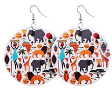 Load image into Gallery viewer, Round African Inspired Earring
